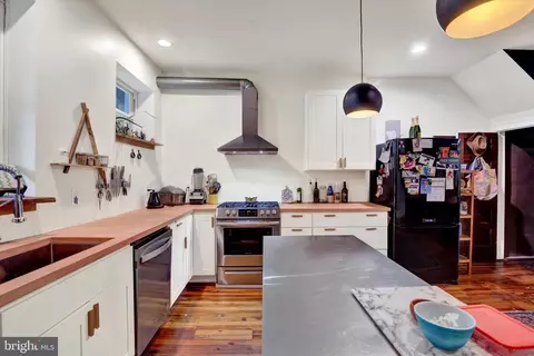 Kitchen - 316 E 26th St, Baltimore, MD 21218 photo 2 of 3