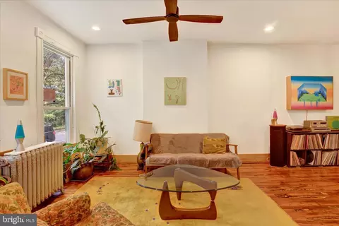 Living - 316 E 26th St, Baltimore, MD 21218 photo 1 of 2