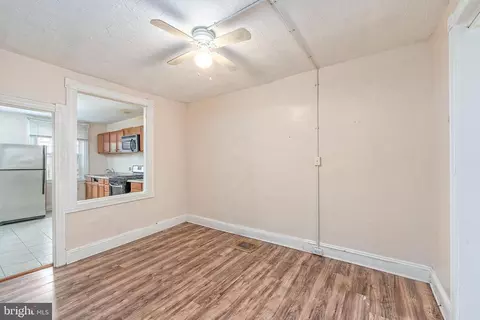 Living - 514 Brunswick St, Baltimore, MD 21223 photo 3 of 4