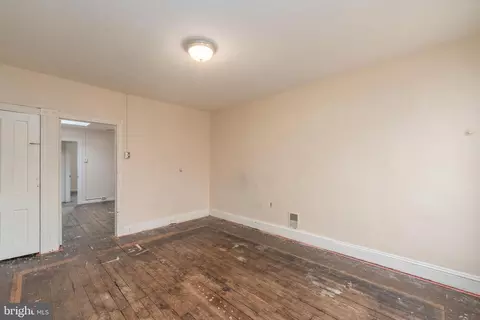 Living - 514 Brunswick St, Baltimore, MD 21223 photo 4 of 4