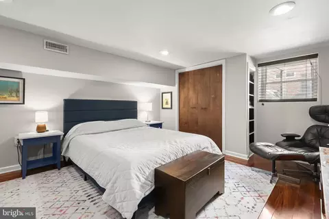 Bedroom - 3200 E Lombard St, Baltimore, MD 21224 photo 7 of 8