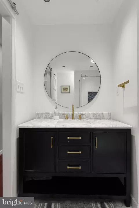 Bath - 3200 E Lombard St, Baltimore, MD 21224 photo 6 of 14