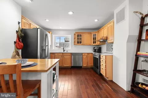 Kitchen - 3200 E Lombard St, Baltimore, MD 21224 photo 2 of 7