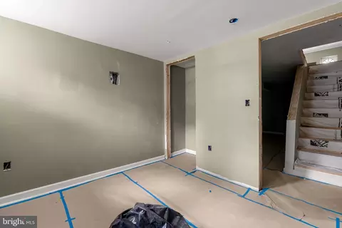 Entry Way - 2519 Mcculloh St, Baltimore, MD 21217 photo 6 of 7