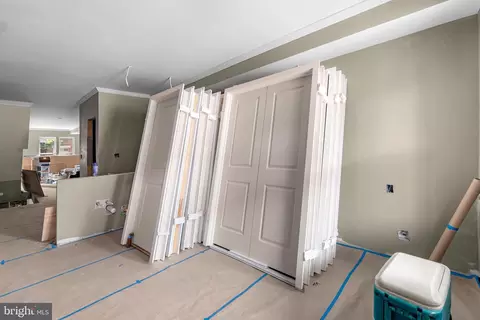 Entry Way - 2519 Mcculloh St, Baltimore, MD 21217 photo 5 of 7