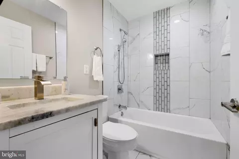 Bath - 145 N Monastery Ave, Baltimore, MD 21229 photo 1 of 2