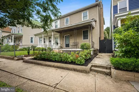 Exterior - 3527 Falls Rd, Baltimore, MD 21211 photo 3 of 8