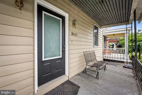 Exterior - 3527 Falls Rd, Baltimore, MD 21211 photo 4 of 8