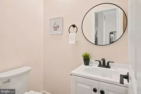 Bath - Undisclosed, Baltimore, MD 21218 photo 1 of 3