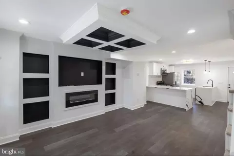 3905 8th St, Baltimore, MD 21225