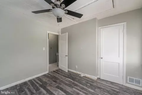 Entry Way - 306 Imla St, Baltimore, MD 21224 photo 6 of 9