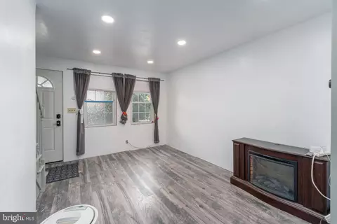 Living - 306 Imla St, Baltimore, MD 21224 photo 1 of 1