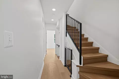 Entry Way - 126 N Mount St, Baltimore, MD 21223 photo 8 of 13