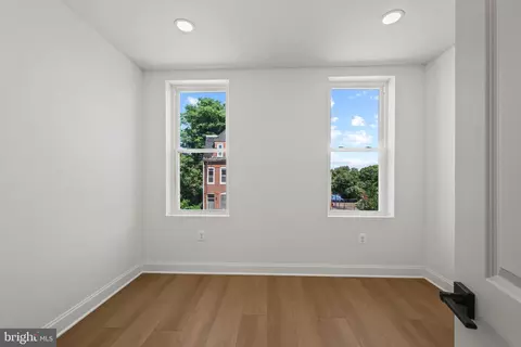 Bedroom - 126 N Mount St, Baltimore, MD 21223 photo 3 of 4