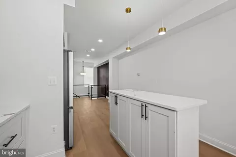 Entry Way - 126 N Mount St, Baltimore, MD 21223 photo 6 of 13