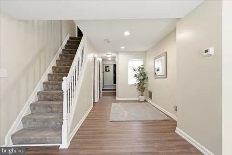 Entry Way - 1224 Eager St, Baltimore, MD 21202 photo 4 of 13