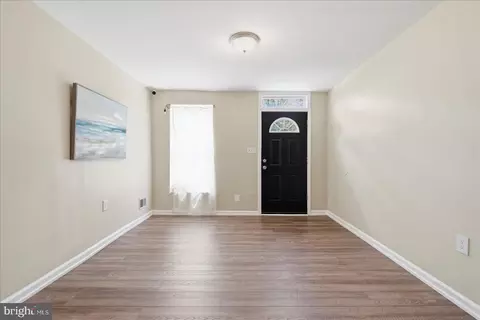 Living - 1224 Eager St, Baltimore, MD 21202 photo 1 of 2