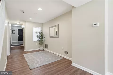 Entry Way - 1224 Eager St, Baltimore, MD 21202 photo 3 of 13