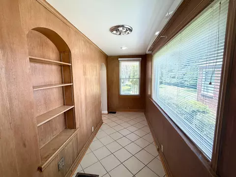 Entry Way - 6318 Winner Ave, Baltimore, MD 21215 photo 2 of 4