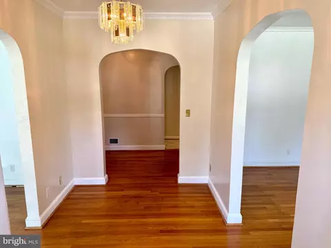 Entry Way - 6318 Winner Ave, Baltimore, MD 21215 photo 1 of 4
