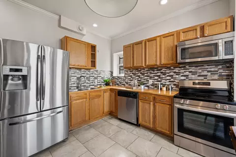 Kitchen - 2231 Eutaw Pl, Baltimore, MD 21217 photo 2 of 8