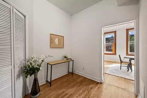 Entry Way - 2231 Eutaw Pl, Baltimore, MD 21217 photo 3 of 5