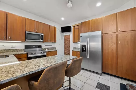 Kitchen - 2231 Eutaw Pl, Baltimore, MD 21217 photo 4 of 8
