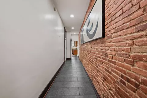 Entry Way - 2231 Eutaw Pl, Baltimore, MD 21217 photo 5 of 5