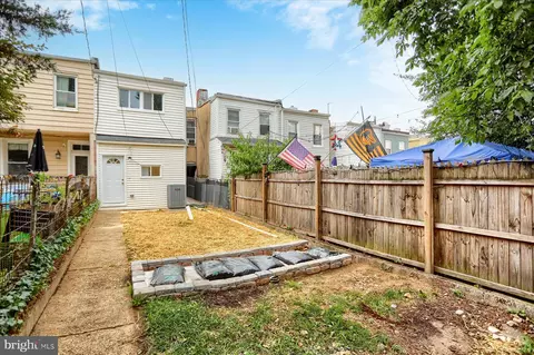Exterior - 719 Berry St, Baltimore, MD 21211 photo 8 of 8