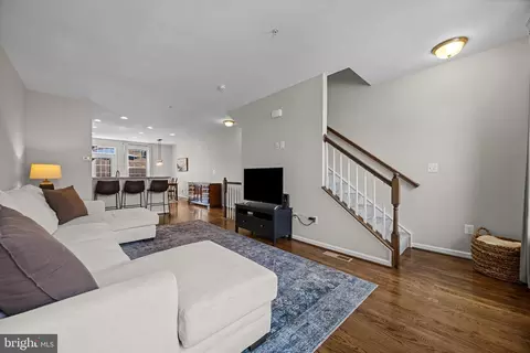 919 S Macon St, Baltimore, MD 21224 photo 4