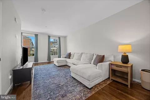 919 S Macon St, Baltimore, MD 21224 photo 3