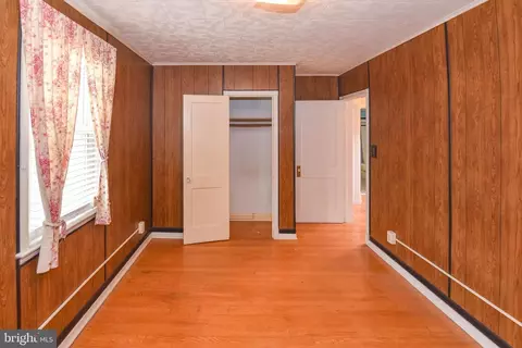 Bedroom - 4639 Harcourt Rd, Baltimore, MD 21214 photo 4 of 5
