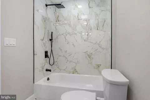 Bath - 3708 W Cold Spring Ln, Baltimore, MD 21215 photo 3 of 3