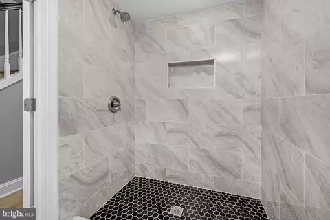Bath - 1518 N Wolfe St, Baltimore, MD 21213 photo 7 of 7