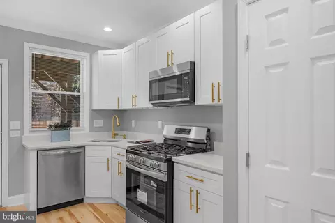 Kitchen - 1518 N Wolfe St, Baltimore, MD 21213 photo 1 of 3