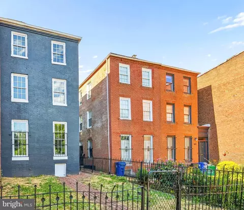 1626 Hollins St, Baltimore, MD 21223