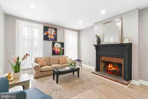 1626 Hollins St, Baltimore, MD 21223