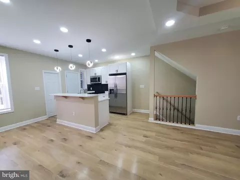 Living - 2861 W Garrison Ave, Baltimore, MD 21215 photo 3 of 4