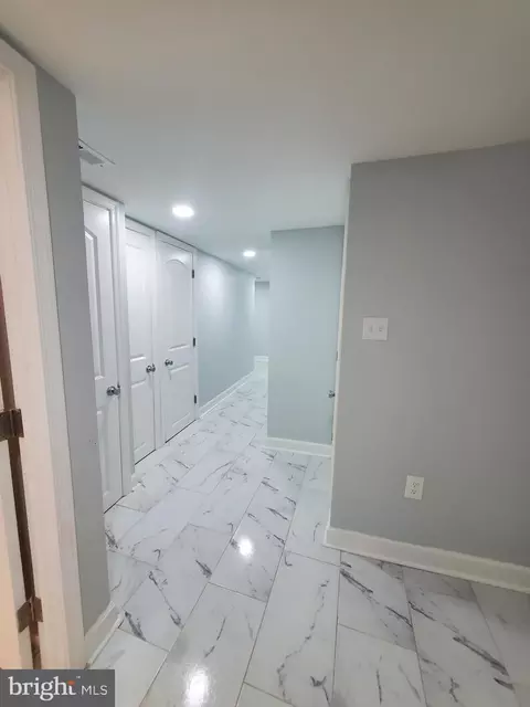 Entry Way - 2861 W Garrison Ave, Baltimore, MD 21215 photo 3 of 5