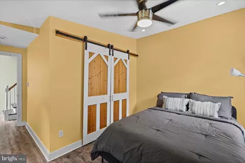 Bedroom - 211 Penn St, Baltimore, MD 21230 photo 5 of 6