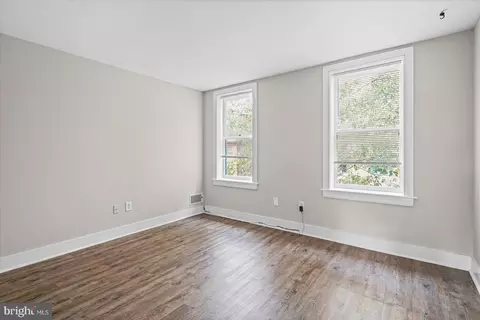 Living - 211 Penn St, Baltimore, MD 21230 photo 2 of 2