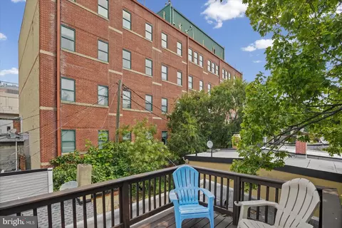 Exterior - 211 Penn St, Baltimore, MD 21230 photo 2 of 5