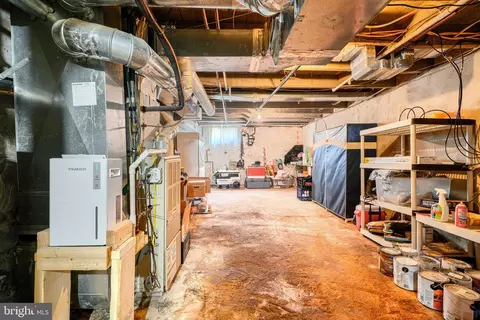 Entry Way - 110 E Randall St E, Baltimore, MD 21230 photo 5 of 6