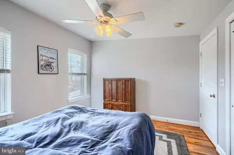 Bedroom - 110 E Randall St E, Baltimore, MD 21230 photo 5 of 7