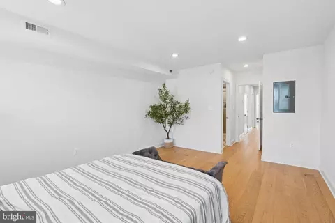Bedroom - 1353 Hull St, Baltimore, MD 21230 photo 3 of 7
