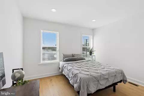 Bedroom - 1353 Hull St, Baltimore, MD 21230 photo 6 of 7