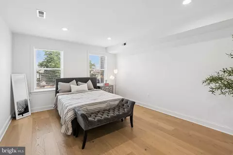 Bedroom - 1353 Hull St, Baltimore, MD 21230 photo 1 of 7