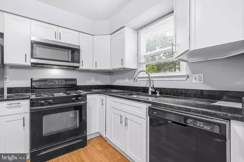Kitchen - 1118 N Central Ave, Baltimore, MD 21202 photo 3 of 5