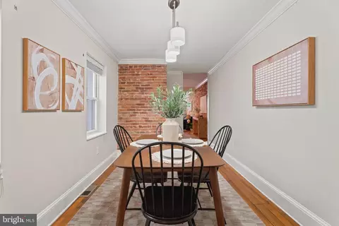 Dining - 103 E Cross St E, Baltimore, MD 21230 photo 2 of 3