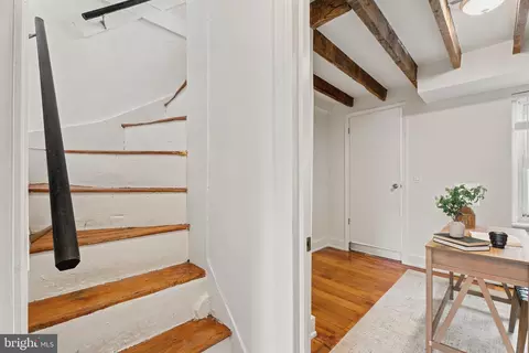 Entry Way - 103 E Cross St E, Baltimore, MD 21230 photo 7 of 8